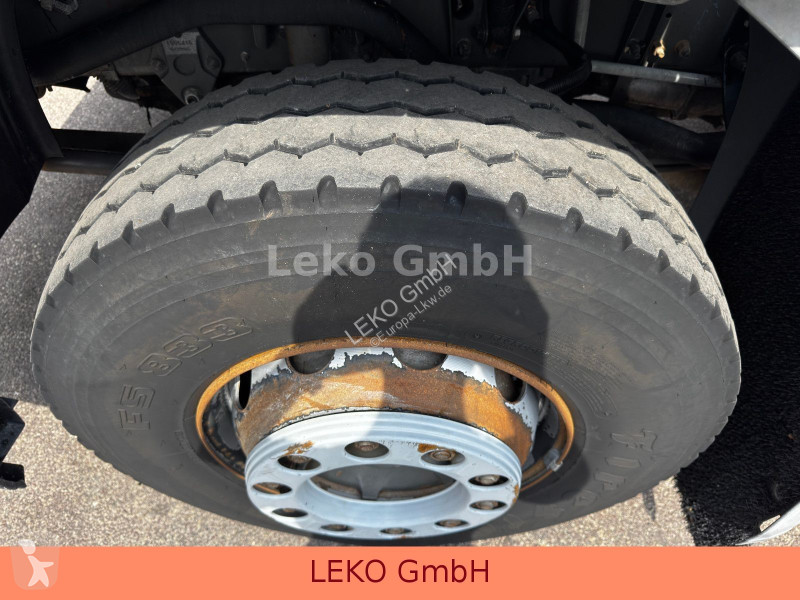 Lastbil Volvo 380  8x4 Abrollkipper