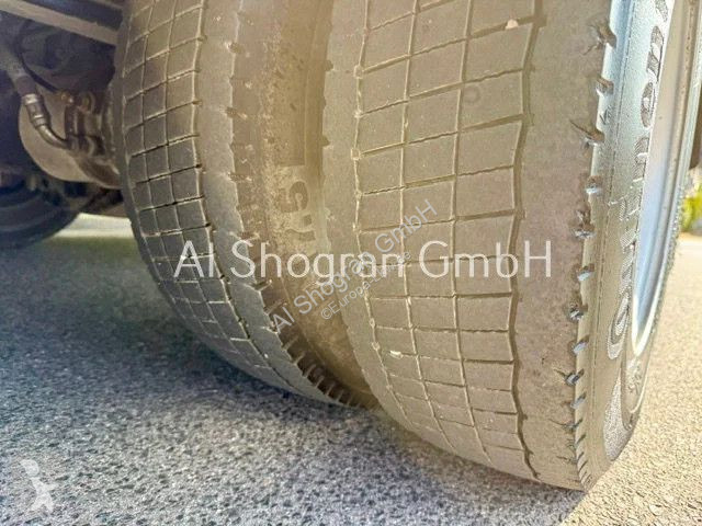 شاحنة Renault D7.5 180 Carrier Supra 750 / LBW