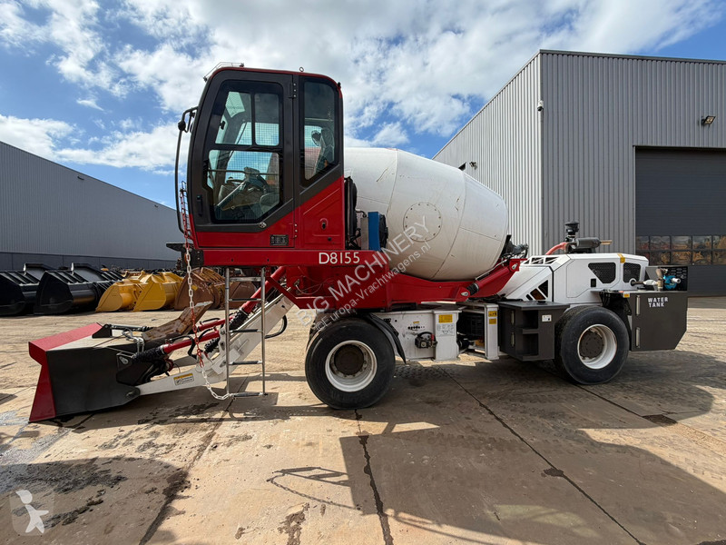 شاحنة  4M3 Self Loading Concrete Mixer 4x4