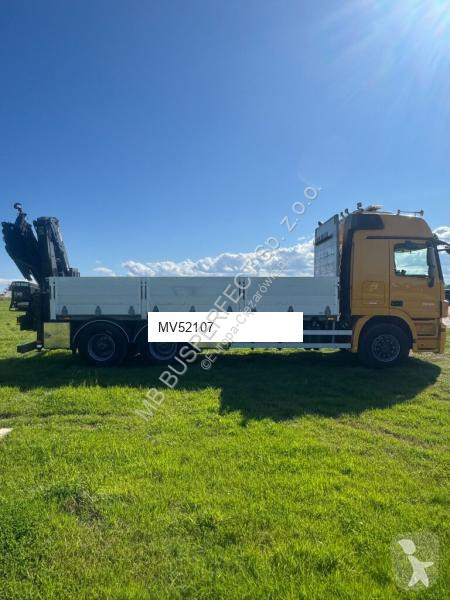 Vrachtwagen Mercedes 166XS