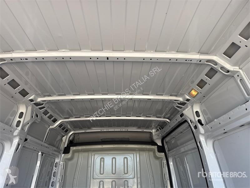Вантажівка Fiat 2.2 Mjet 103 KW KA L2H2 Van Truck