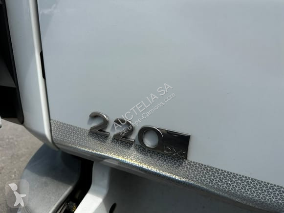 Camión Renault 220 DXI