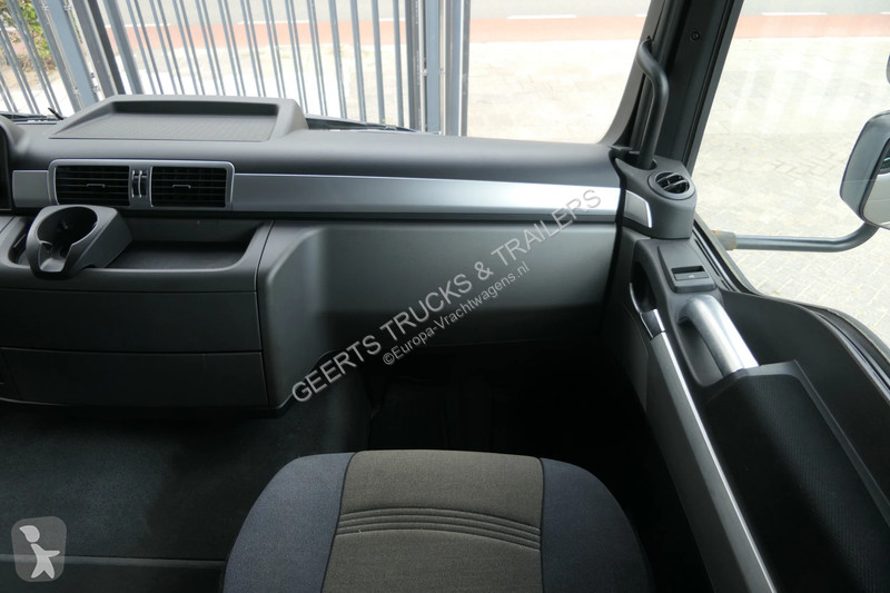 Kamion MAN 12.250 | Roller sail | Dhollandia...