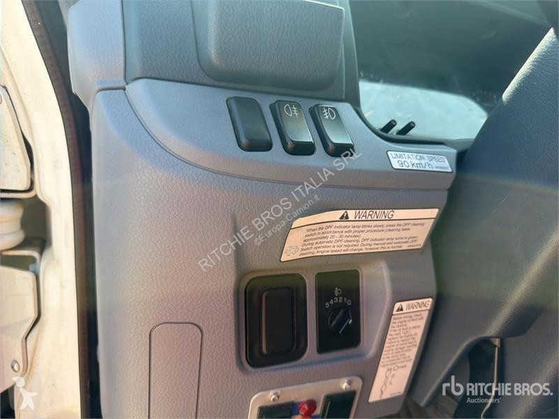 Mitsubishi Fuso truck
