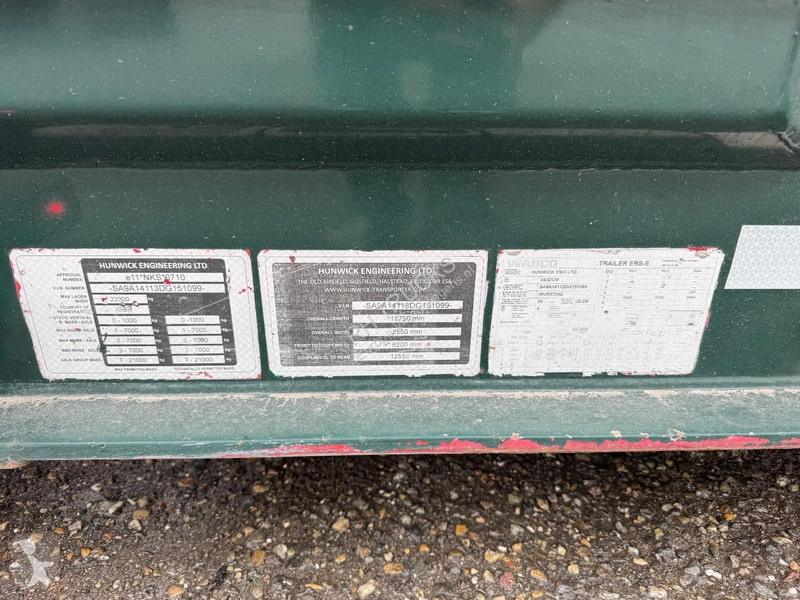 Camión Scania P410 RHD 6X2 EURO 6 + HUNWICK 3...