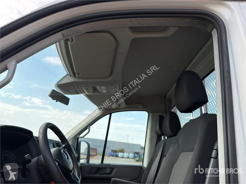 Volkswagen CRAFTER 35 Flatbed Truck truck