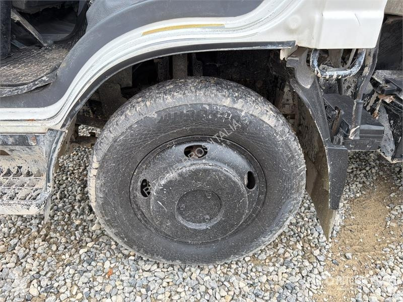 Kamion Isuzu S/A Dump Truck