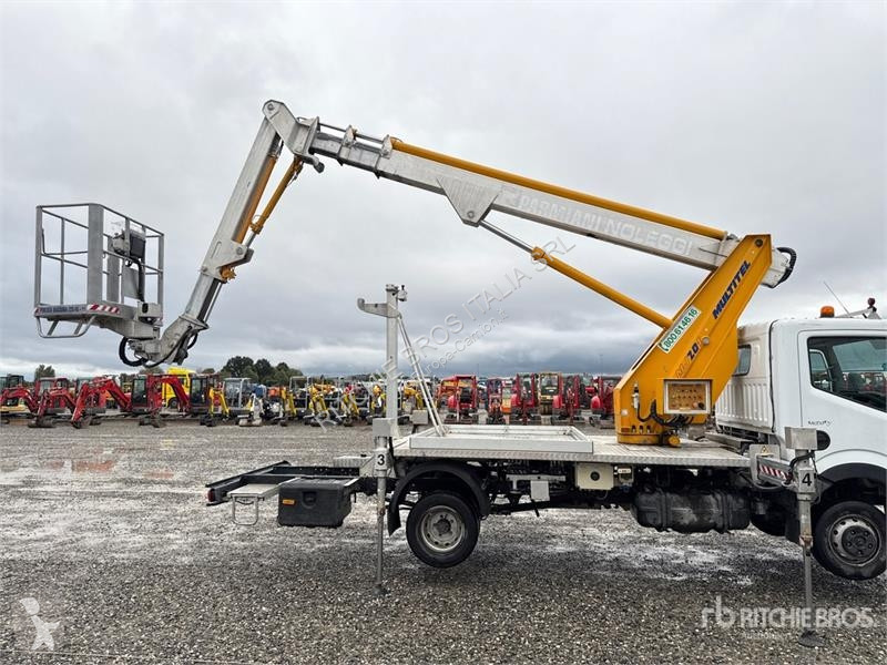 Camion Renault Multitel Pagliero MJ201 20 m on...