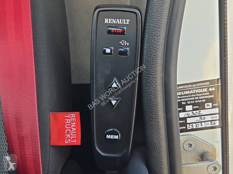 Камион Renault D D 240
