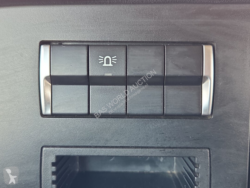 شاحنة Mercedes 2545