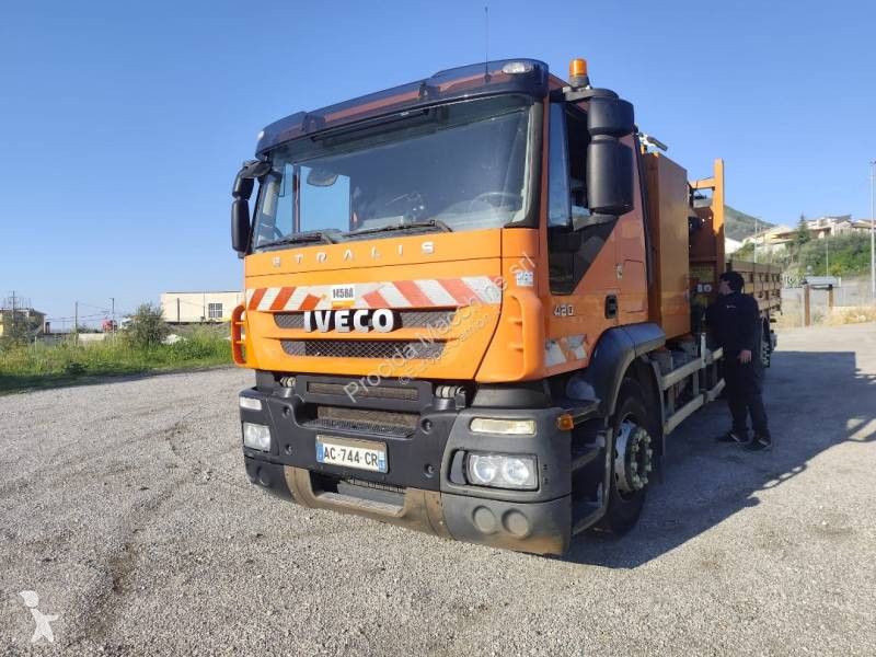 Iveco 260 S 42 truck