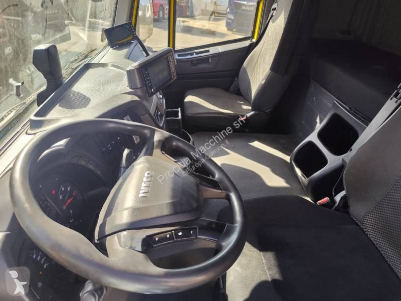Camion Iveco 260 S 46