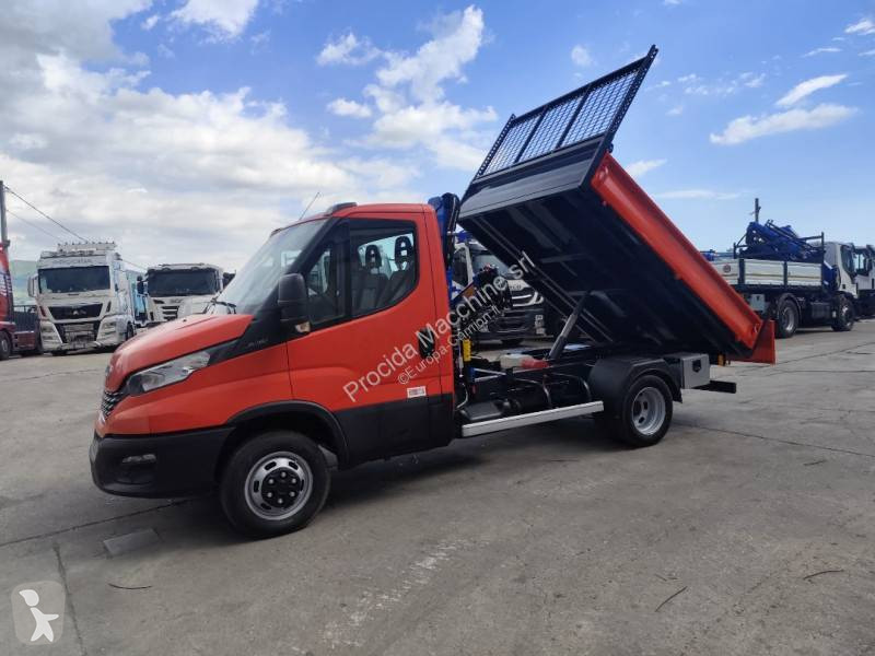 Véhicule utilitaire Iveco 35C14