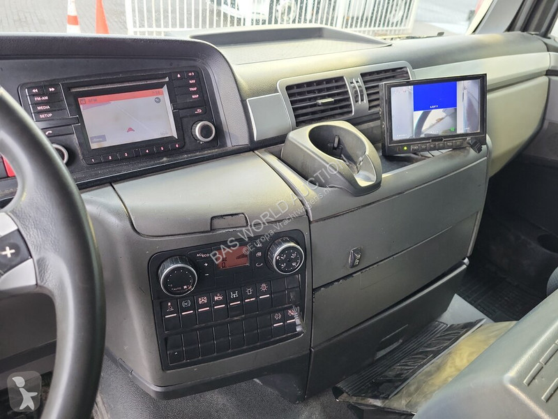 Camion MAN 33.440