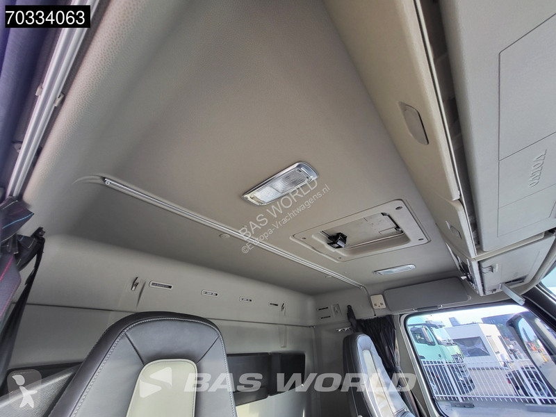 Lastbil Volvo 420 6X2 PK 27001 EH 7 Extensions...