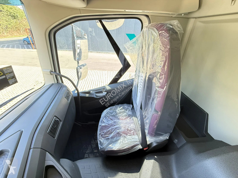 Volvo 500 13 500 8X4 13L EuromixMTP SCO 25-59...