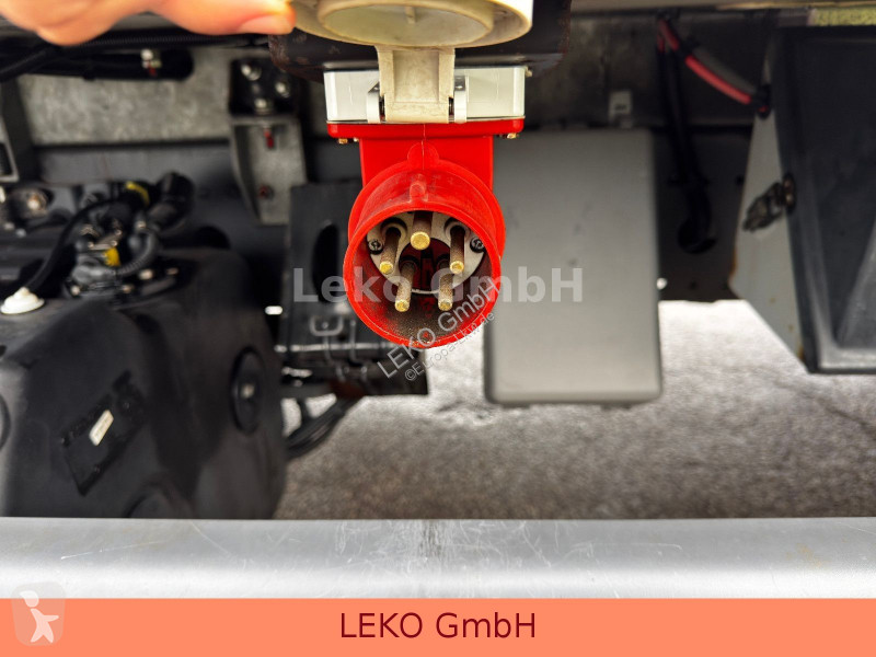 Kamion Mercedes 1218 Mit Carrier Sp 850Mt