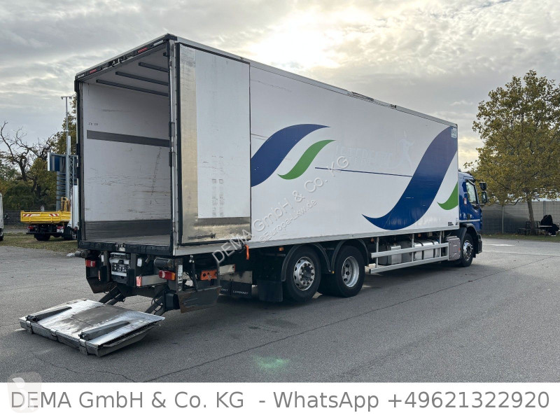 Vrachtwagen Renault D-WIDE...