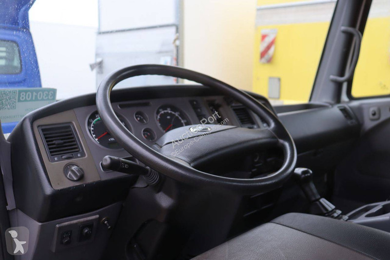 Vrachtwagen Nissan