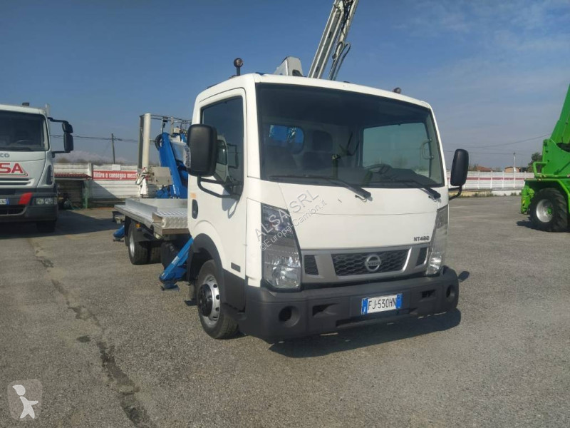 Camião Nissan hx195