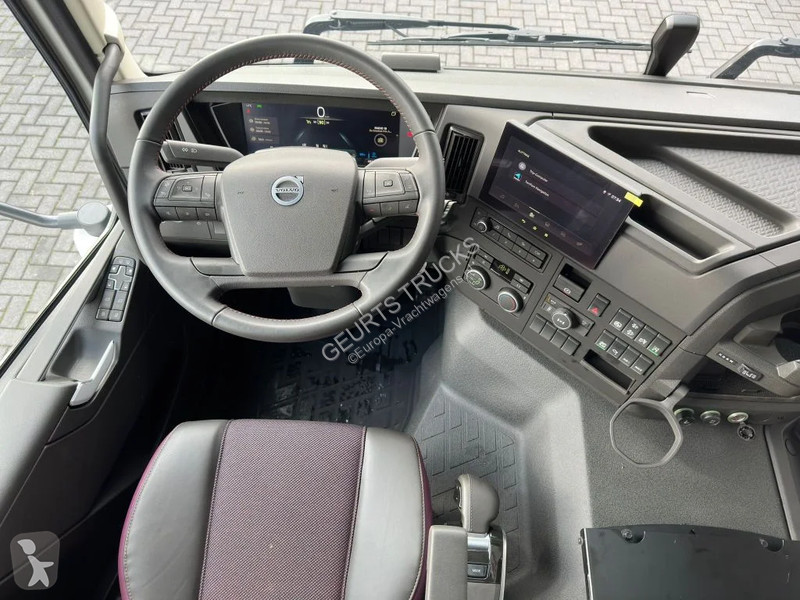 Kamion Volvo 500 8X4 HIAB HAAKARM + HIAB 548...