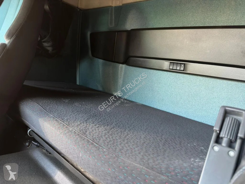 Camion Volvo 500 8X2 OPRIJWAGEN/MACHINE...