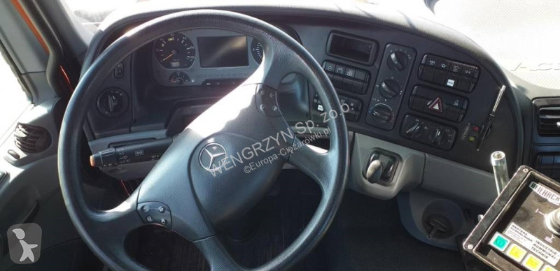 Kamion Mercedes SAMOCHÓD CIĘŻAROWY MERCEDES...