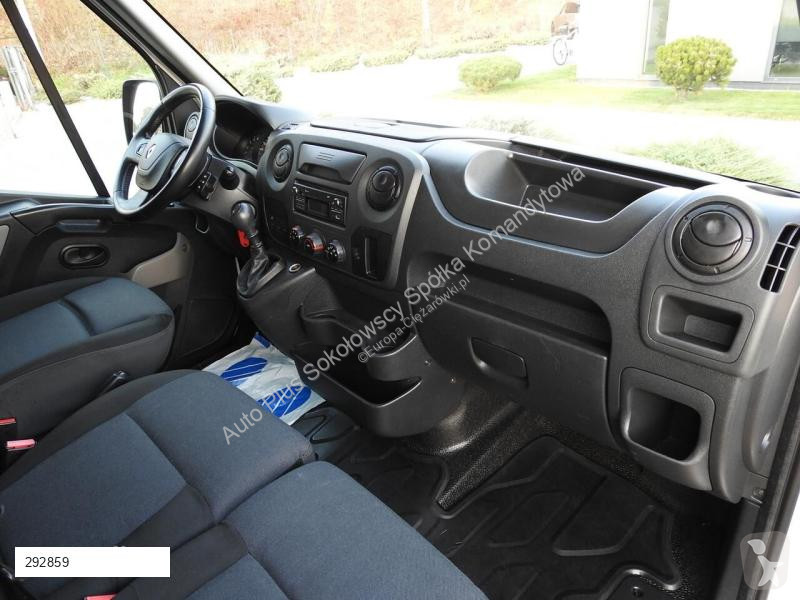 Autoutilitară Renault MASTER PLANDEKA 10 PALET...