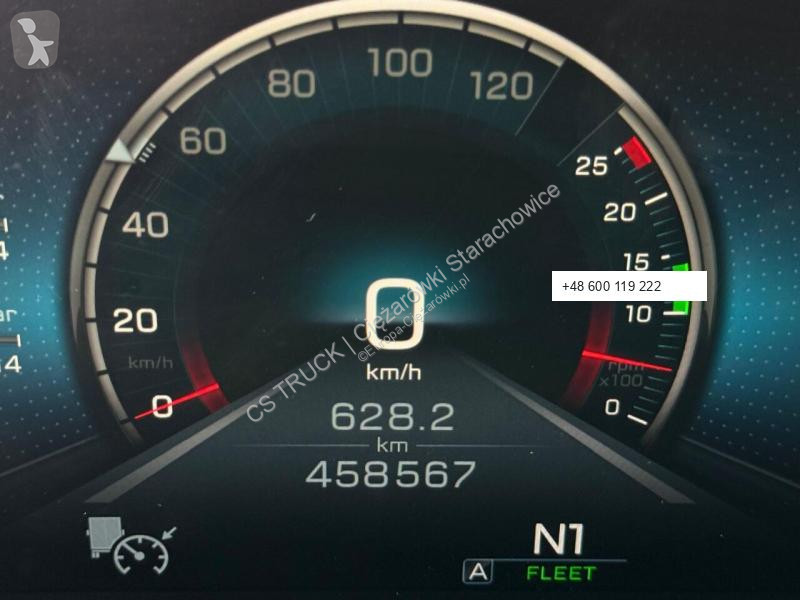 شاحنة Mercedes 2545