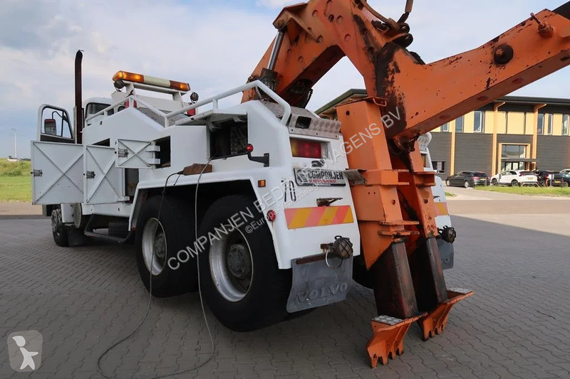 Kamion Volvo NL 10 Towing and recovery vehicle...