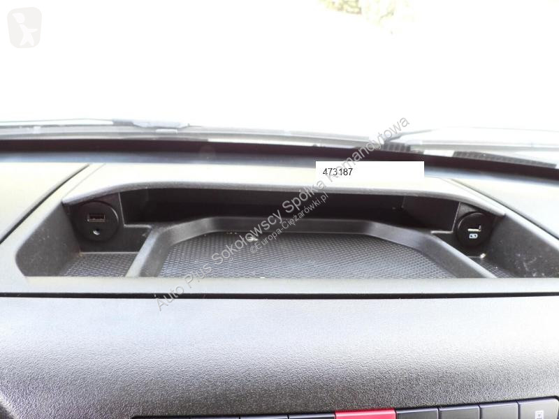 Véhicule utilitaire Iveco DAILY 35S18 PLANDEKA...