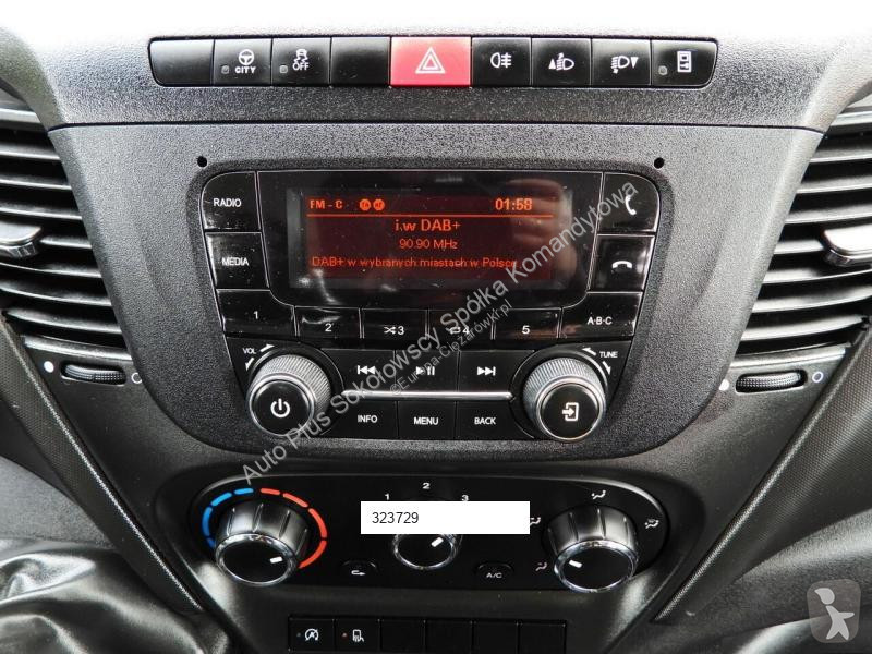 Veicolo commerciale Iveco DAILY 35C14 WYWROTKA...
