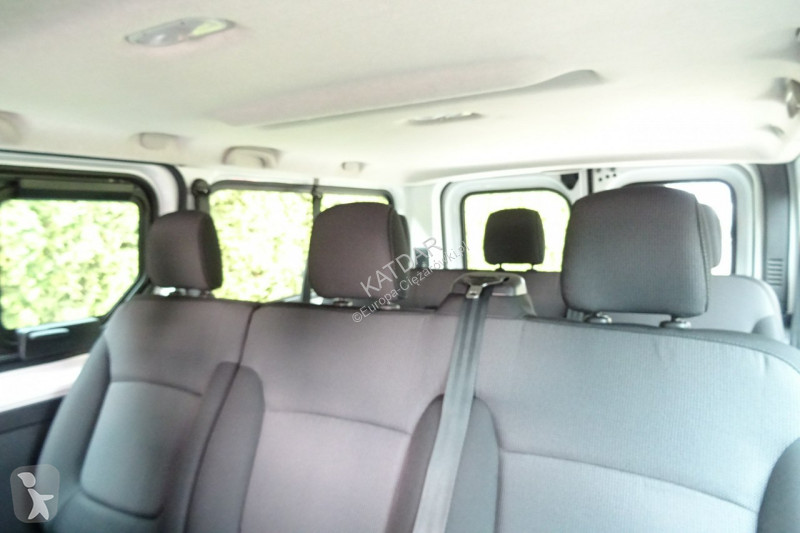 Véhicule utilitaire Renault TRAFIC L2H1 2.0dci...