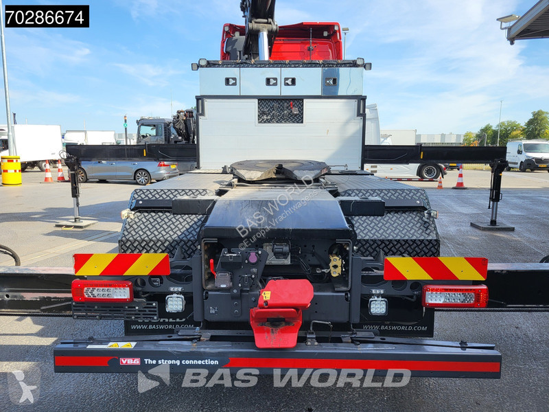Vrachtwagen Volvo 650 8X2 HMF 7020K-RCS Crane +...
