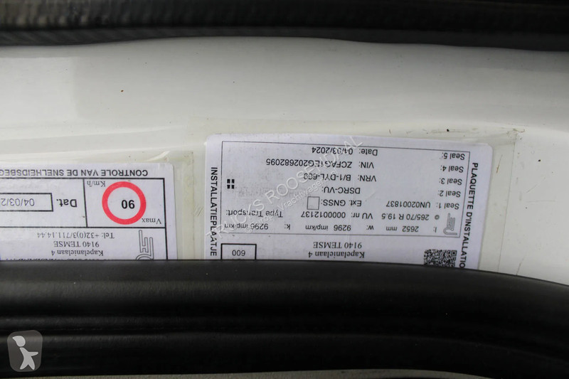 Kamion Iveco 120E21 + euro 6 + lift +...