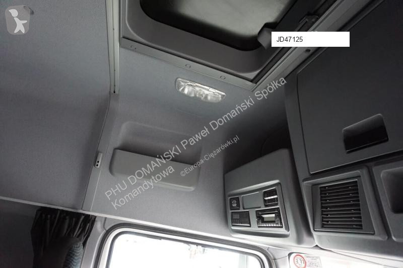Camion Mercedes ATEGO / / EURO 6 / CHŁODNIA +...