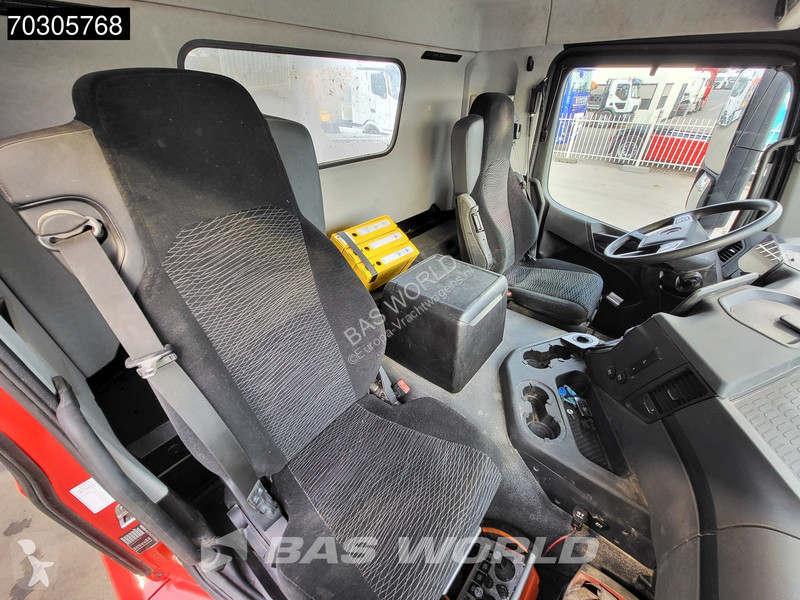 شاحنة Mercedes 3240 8X4 38mtr Putzmeister BSF...