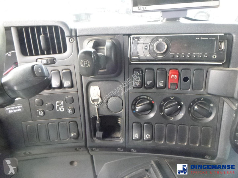 شاحنة Scania 320 DB 6X2 fuel tank 18.8 m3 / 5 comp