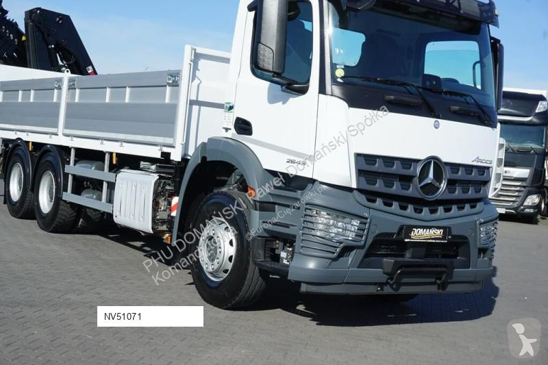 Camion Mercedes 228 E – 4