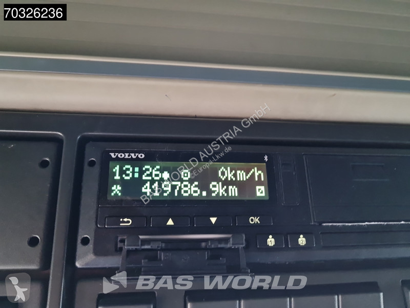 Lastbil Volvo 460 6X2 LNG Engine Curtainsider...