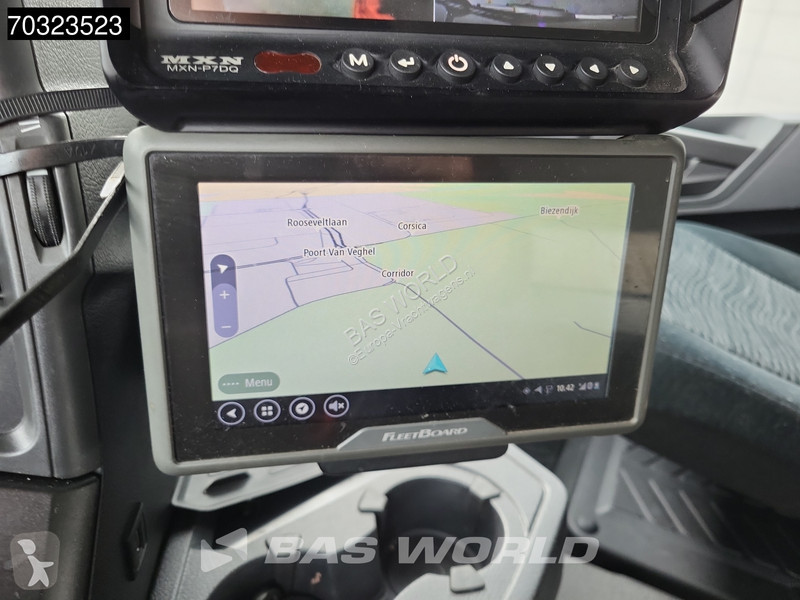 Camion Mercedes 3253 8X4 HIAB XR24ZL59...
