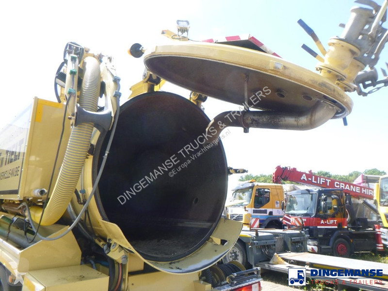 شاحنة Renault D 26 Wide 6x2 vacuum tank 11 m3