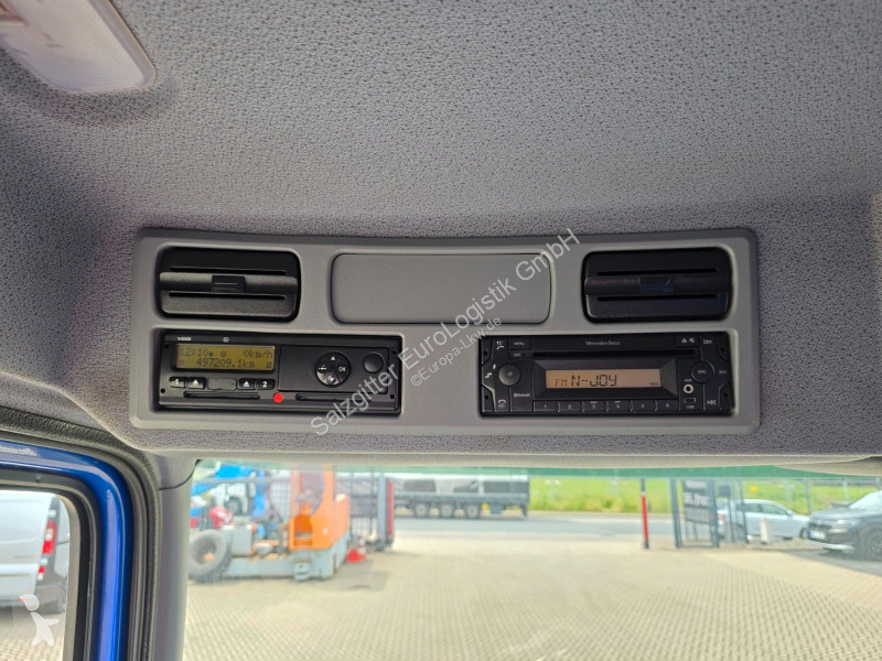 شاحنة Mercedes 1230