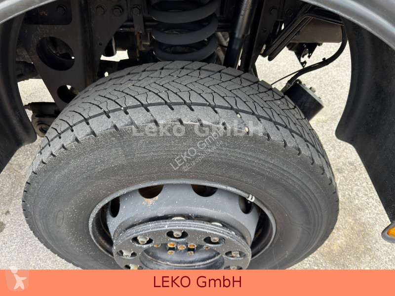 شاحنة Mercedes UNIMOG U400