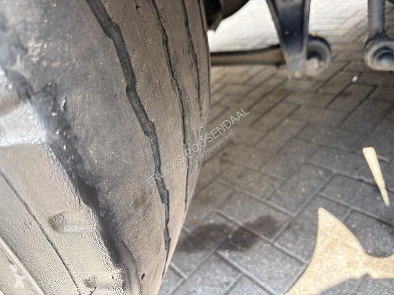 شاحنة Volvo 12380 + HMF 2220 K5 + 8X4 STEERING...