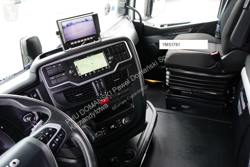 Camión Iveco / 420 / E 6 / KONTENER + WINDA /...