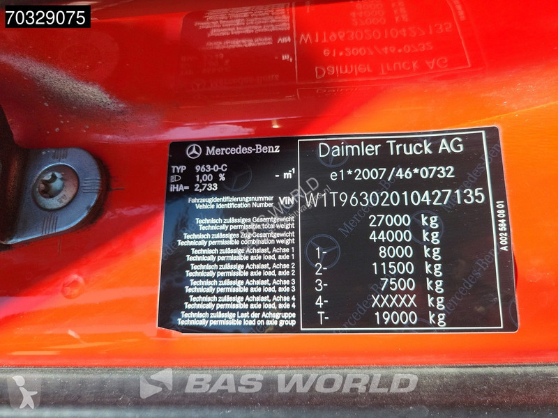 شاحنة Mercedes 2533 6X2 LOW Mileage! Lifting...