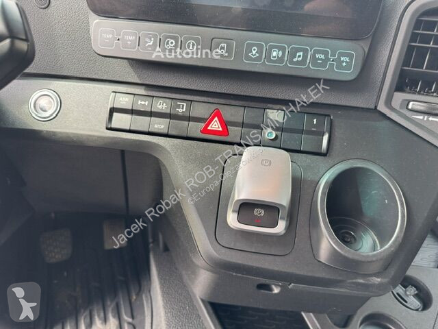 Camión Mercedes NOUZ 23