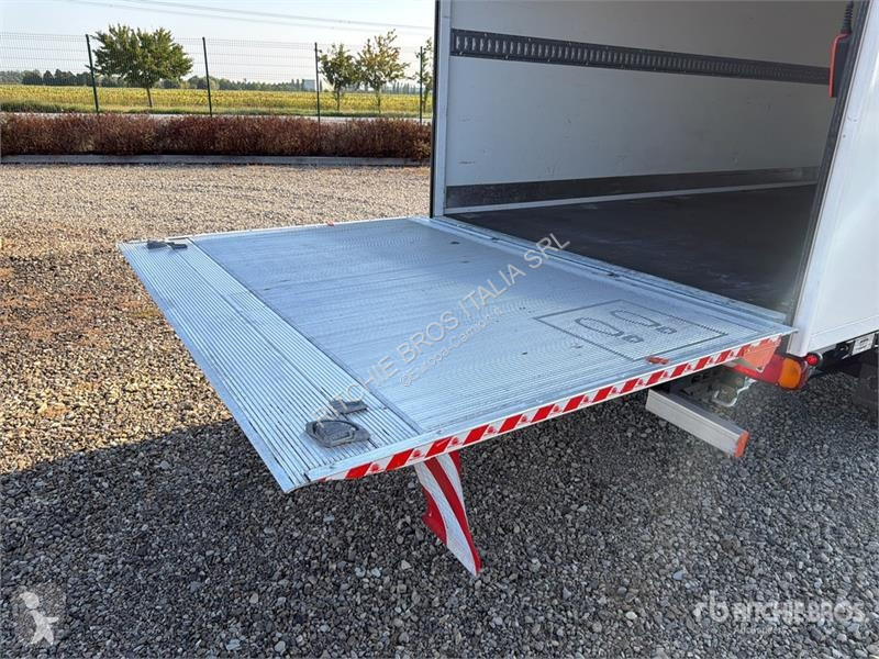 Kamion Opel 2.2 103 KW KO/LBW L4 Van Truck