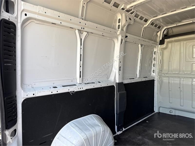 Вантажівка Fiat 2.2 Mjet 103 KW KA L2H2 Van Truck